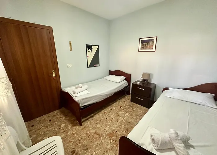 92 Σπίτι διακοπών Golem (Tirana)